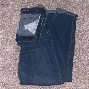 2/30 Mom jean american eagle